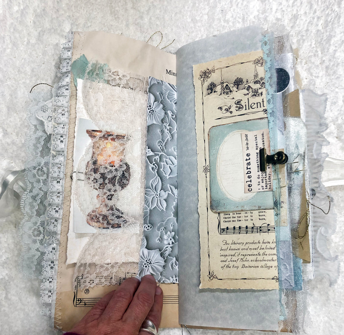 Winter Junk Journal | Glittery Green with Lace & Angels