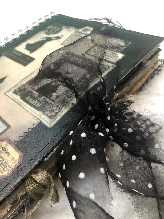 Spooky & Eerie Halloween Junk Journal with Ghosts & Ghouls Journal ila & alice 